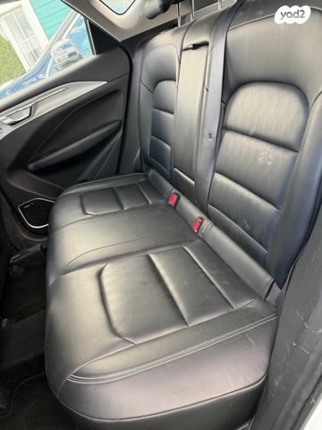 ג׳ילי Geometry C