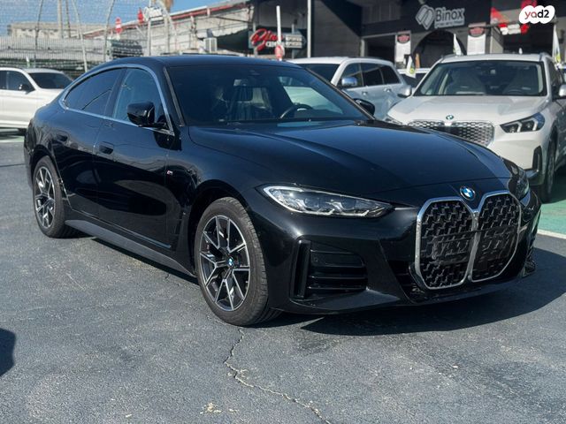 מודעת רכב ב מ וו סדרה 4