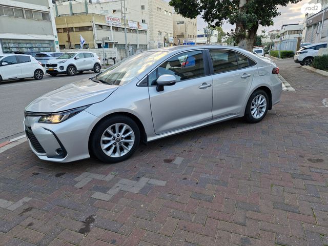 טויוטה קורולה