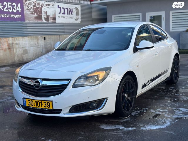 מודעת רכב אופל אינסיגניה