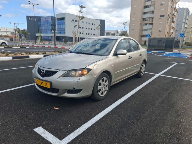 מודעת רכב מאזדה 3