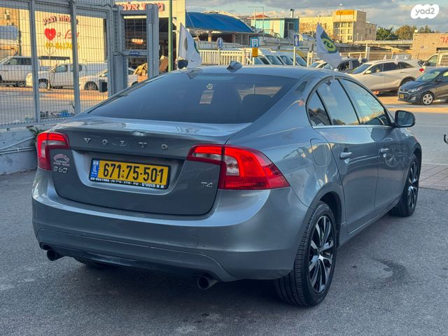 וולוו S60