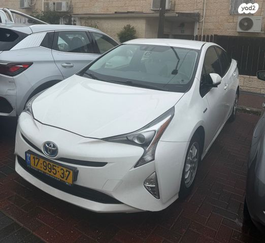מודעת רכב טויוטה פריוס