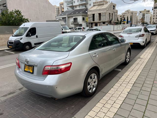 טויוטה קאמרי