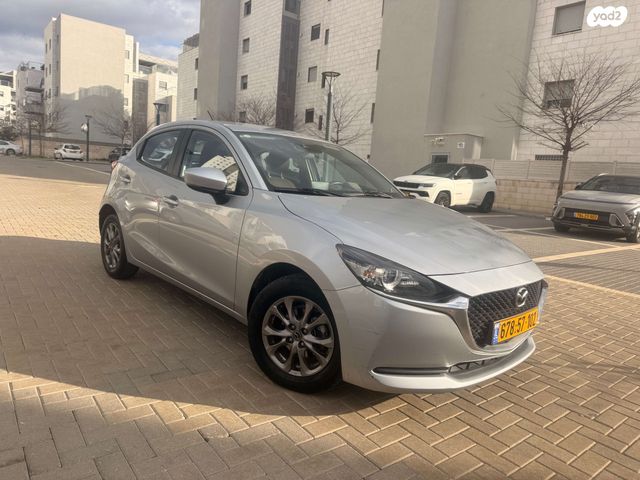 מודעת רכב מאזדה 2