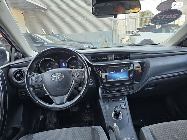 טויוטה אוריס