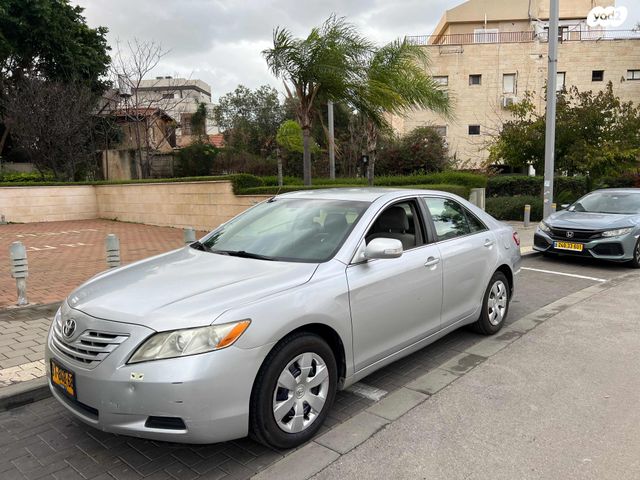 מודעת רכב טויוטה קאמרי