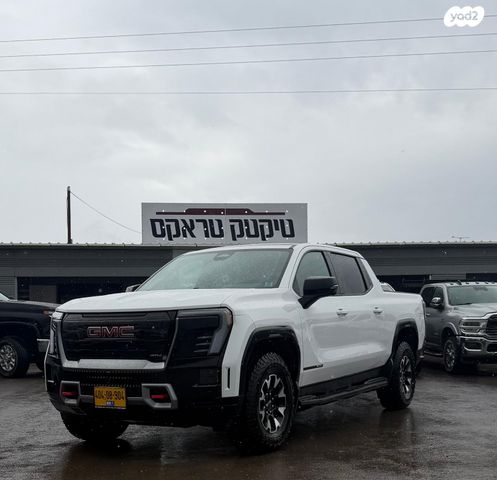 ג'י.אם.סי סיירה EV  