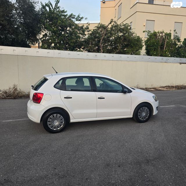 פולקסווגן פולו 