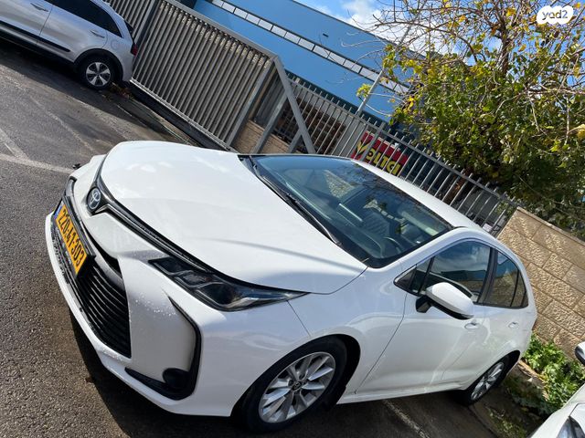 טויוטה קורולה