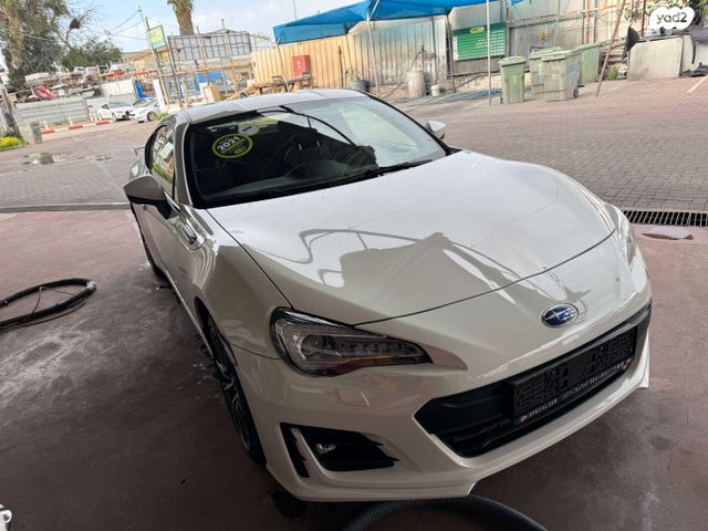 מודעת רכב סובארו BRZ