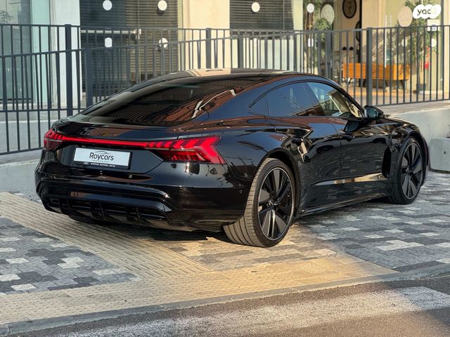 אאודי E-tron GT