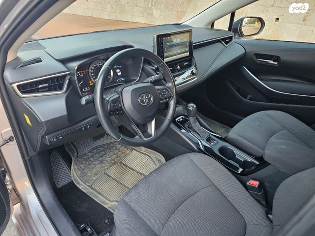 טויוטה קורולה