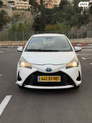 טויוטה יאריס