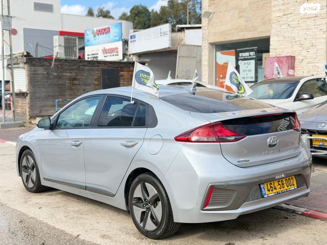 יונדאי איוניק