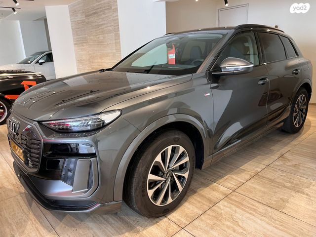 מודעת רכב אאודי Q6 e-tron