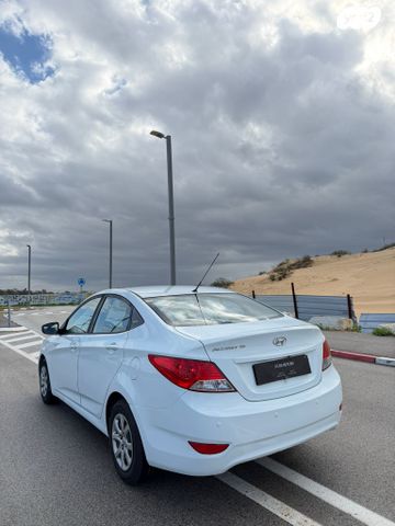 יונדאי אקסנט i25