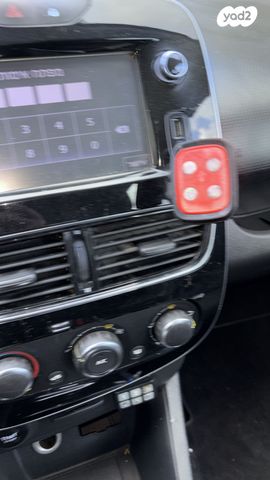 מודעת רכב פולקסווגן ג'טה 