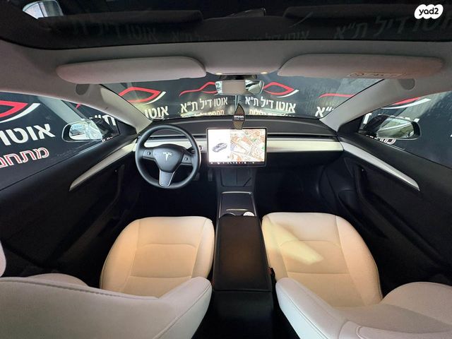טסלה מודל 3