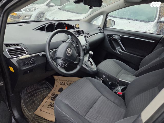 מודעת רכב טויוטה ורסו