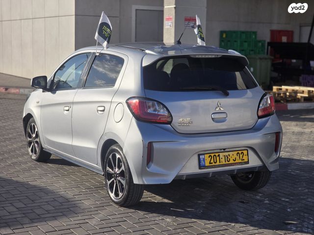 מיצובישי ספייס סטאר