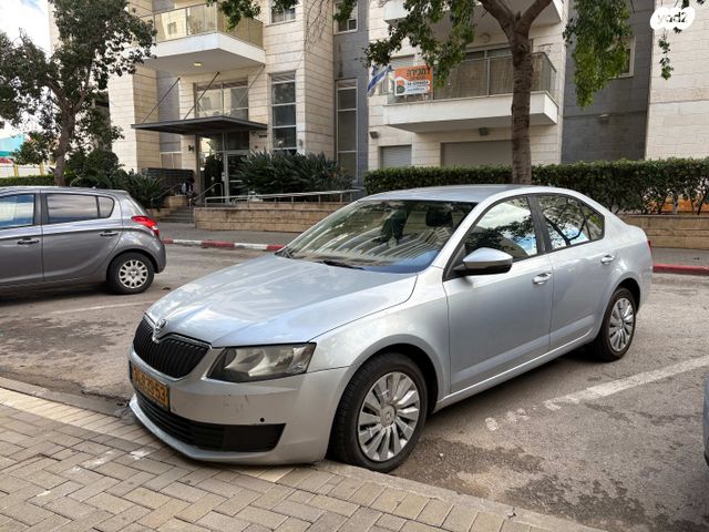 סקודה אוקטביה 