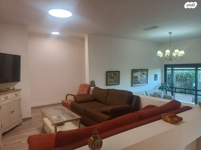 שביל הנרקיסים 30