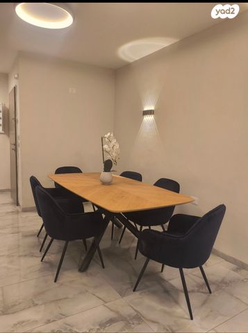 דירה, דגל ראובן 5, קרית משה, ירושלים