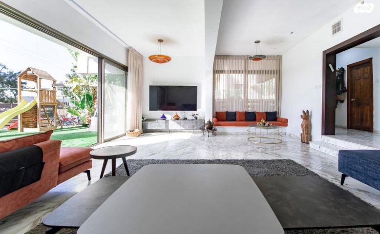 דו משפחתי, הנורית 48, גבעת שרת, בית שמש