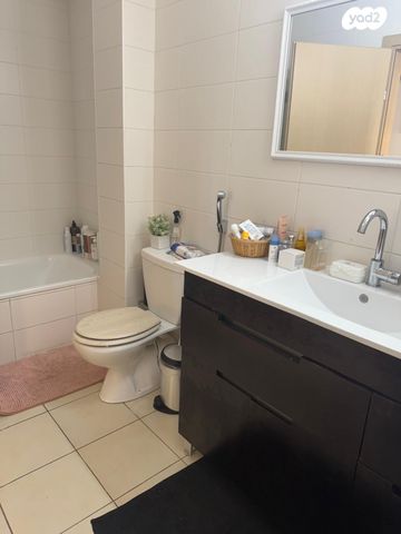 דירה, שדרות לוי אשכול 63, הגוש הגדול, רמת אביב החדשה, נופי ים, תל אביב יפו