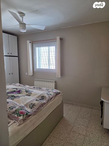 דירת גן, אהבת אמת 10, כוכב יעקב, כוכב יעקב