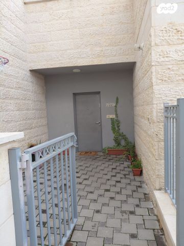 דירה, שוהם 1, עלי זהב, עלי זהב