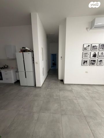 דירת גן, עזר ויצמן 1, השכונה המערבית, מגדל העמק