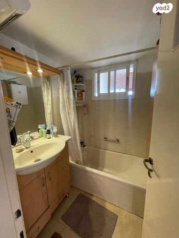 דירה, חזון ציון 10, בית הכרם, רמת בית הכרם, ירושלים