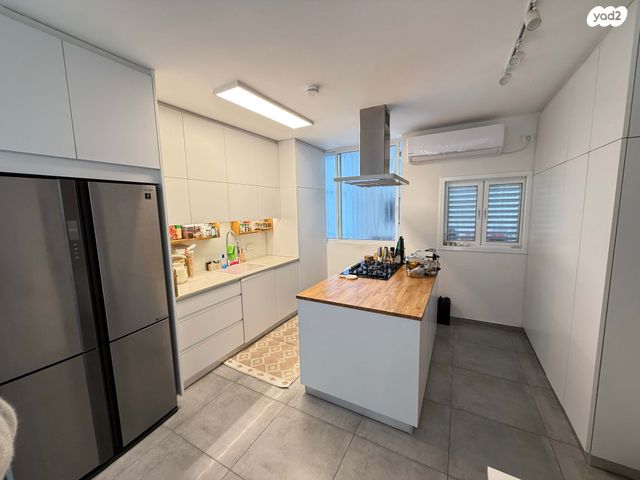 דירה, דוד ילין 10, הצפון החדש - כיכר המדינה, תל אביב יפו