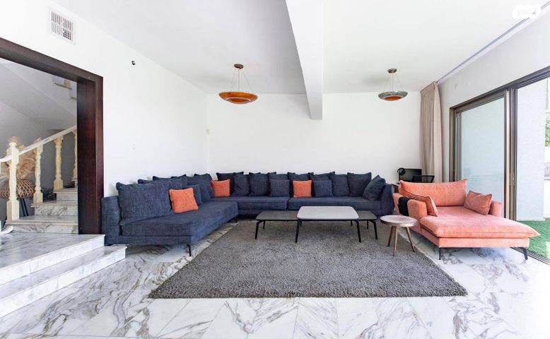 דו משפחתי, הנורית 48, גבעת שרת, בית שמש