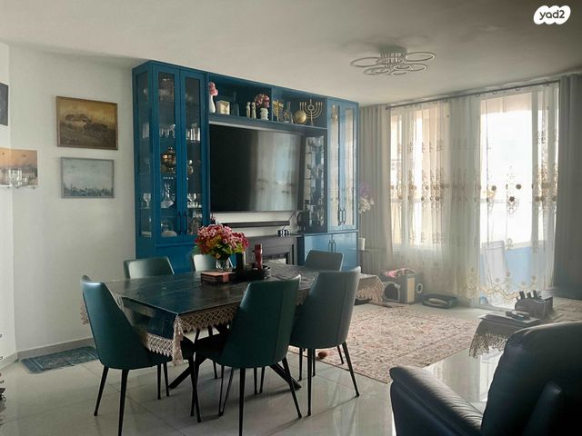 דירה, שדרות חיים וייצמן 98, צפון מזרח מרכז העיר, נתניה