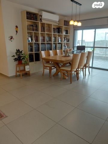 דירה, שוהם 1, עלי זהב, עלי זהב