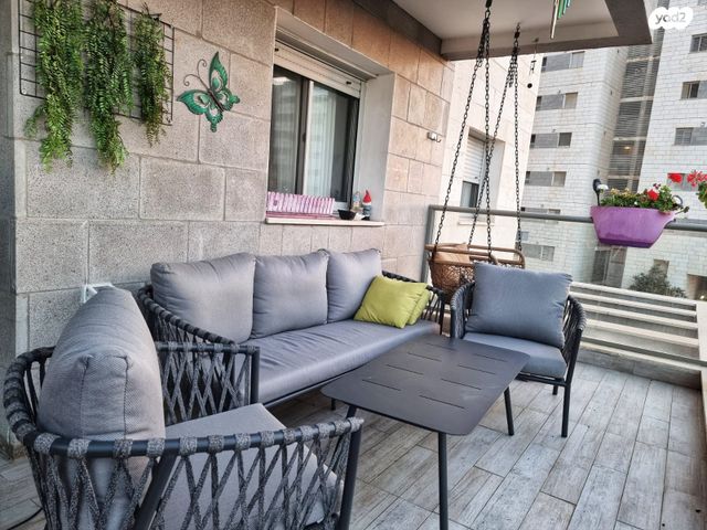 דירה, חזון אי"ש 6, רחובות הצעירה, רחובות