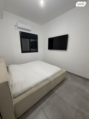 דירת גן, עזר ויצמן 1, השכונה המערבית, מגדל העמק