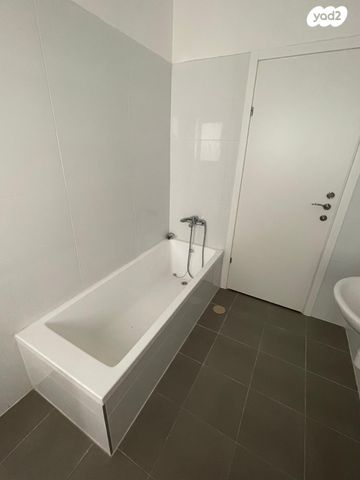 דירה, אלישע הנביא 23, הנביאים, מודיעין מכבים רעות