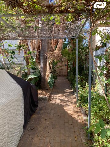 דו משפחתי, הלוי 15, בית אליעזר, חדרה