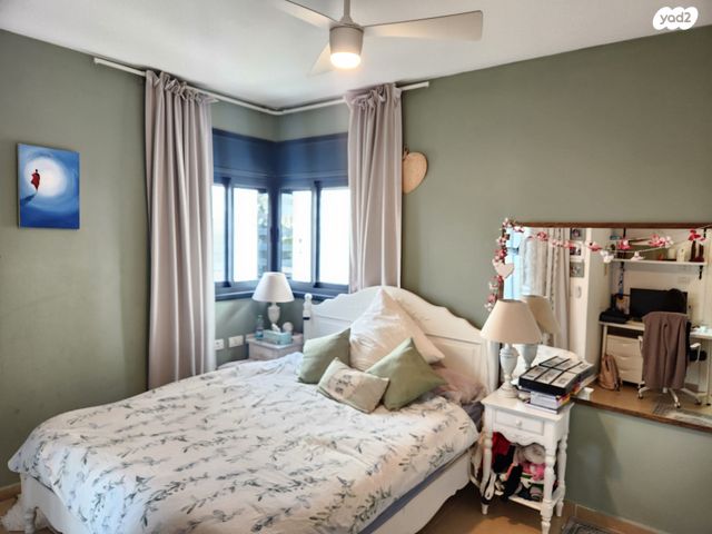 גג/ פנטהאוז, עזריאל 22, רמת השקמה, רמת גן