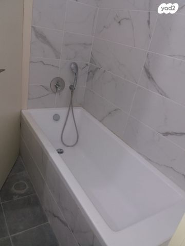 דירת גן, שח"ל 34, הפועל המזרחי ה', שיכון ה', בני ברק