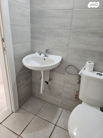 דירה, מעלה הבנים 301, שכונה ותיקה - מרכז העיר, מעלות תרשיחא