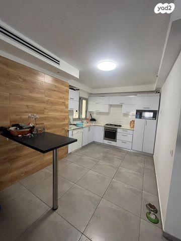 דירה, עפרה חזה 16, משכנות האומנים, קרית מוצקין