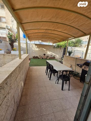 דירת גן, אהבת אמת 10, כוכב יעקב, כוכב יעקב