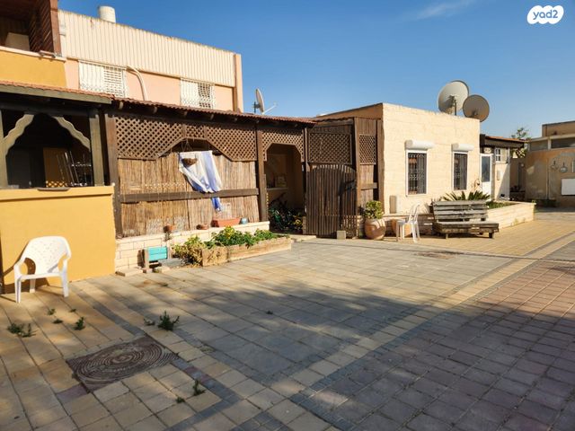 בית פרטי/ קוטג', מעגל החצב 1385, שקד, ירוחם