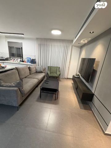 דירה, תל גבעון 12, ממשית, דימונה