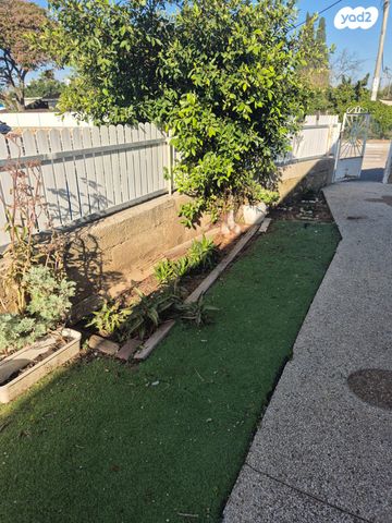 בית פרטי/ קוטג', שדרות אהרונוביץ' 14, נווה חיים, חדרה